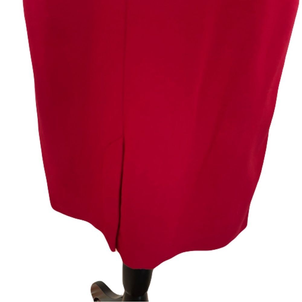 Tribal Red Knee Length Pencil Skirt | Rayon, Nylon, Spandex | sz. 8 | EUC - Picture 4 of 6